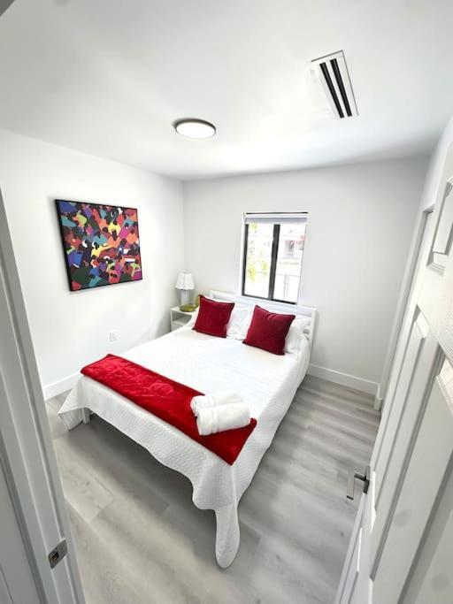 דירות Modern House In The Heart Of מיאמי מראה חיצוני תמונה